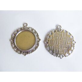 Kerek, díszes medálalap, antik ezüst színű, 34x30 mm, 19 mm-es lencséhez