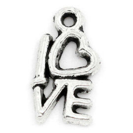 Love, szerelem felirat fityegő, medál, antik ezüst, 14x7 mm