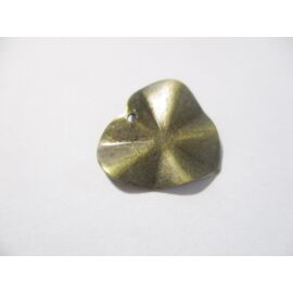 Szív fityegő, medál, antik bronz színű, 20x18 mm