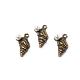 Tengeri csiga, gyöngy, antik bronz színű, 24x15 mm