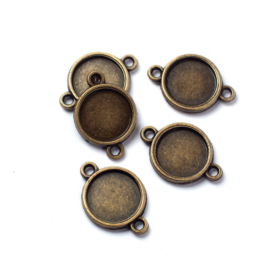 Kerek összekötő, medálalap, karkötőalap, 12 mm-es lencséhez, antik bronz színű, 21x14 mm