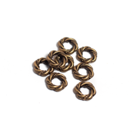 Csavart kerek gyöngykeret, köztes, antik bronz színű, 11  mm
