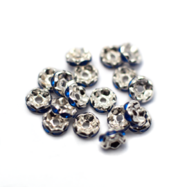 Kék strasszköves rondell köztes gyöngy, ezüst színű, 8 mm