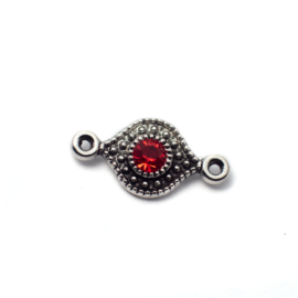 Összekötő piros strasszkővel, antik ezüst színű, 16x8 mm
