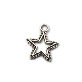 Csillag fityegő, medál, antik ezüst színű, 18x15 mm