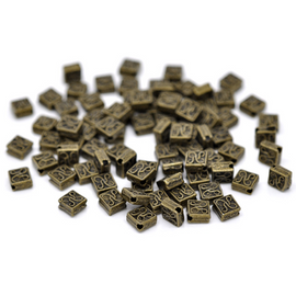 Mintás négyzet köztes, antik bronz színű, 5x5 mm