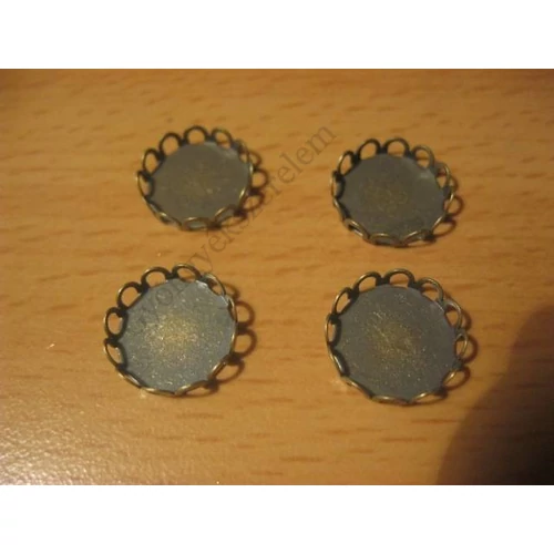 Kerek, csipkés, hullámos szélű medálalap, antik bronz színű, 12 mm