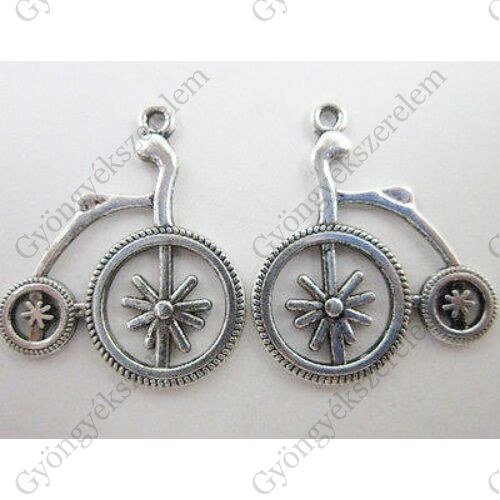 Bicikli, velocipéd medál, antik ezüst színű, 31x27 mm