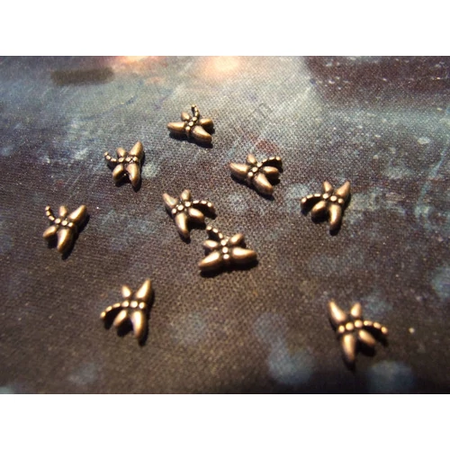 Szitakötő köztes, vörösréz színű, 7x6 mm