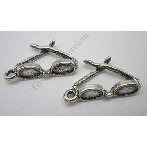 Szemüveg fityegő, medál, antik ezüst színű, 20x11 mm