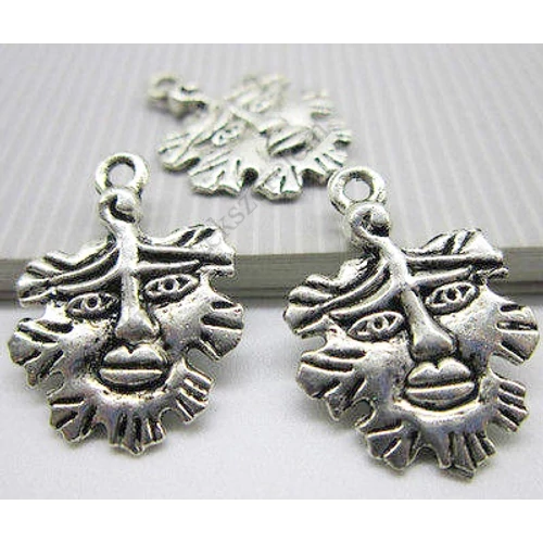 Levél, arc fityegő, medál, antik ezüst színű, 21x15 mm