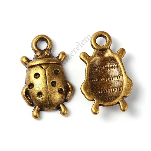 Katicabogár fityegő, medál, antik bronz színű, 18x10 mm