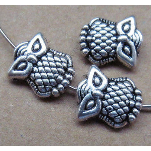 Bagoly köztes, antik ezüst színű, 10x8 mm