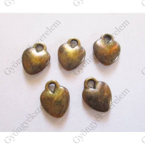Szív fityegő, medál, antik bronz színű, 10x8 mm