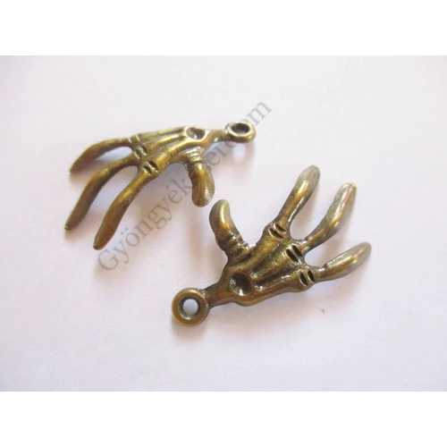Csont kéz, karom fityegő, medál, antik bronz színű, 30x19 mm