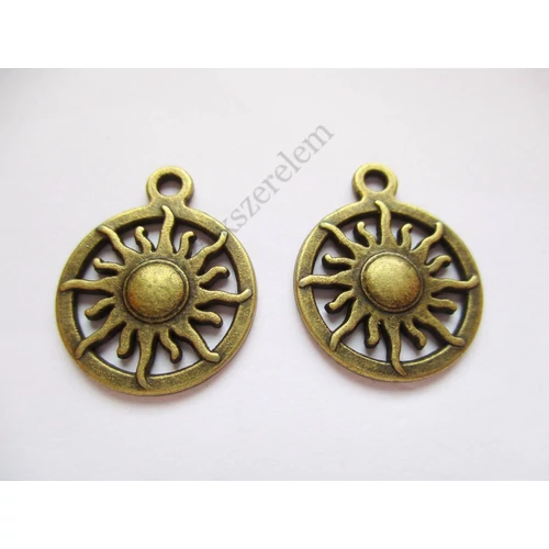 Nap, napocska fityegő, medál, antik bronz színű, 19x16 mm