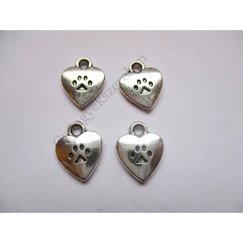 Szív, tappancs, mancs fityegő, medál, antik ezüst színű, 9,5x12 mm