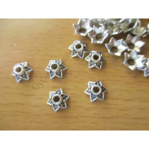 Kis csillag gyöngykupak, antik ezüst színű, 6 mm, 50 db/cs