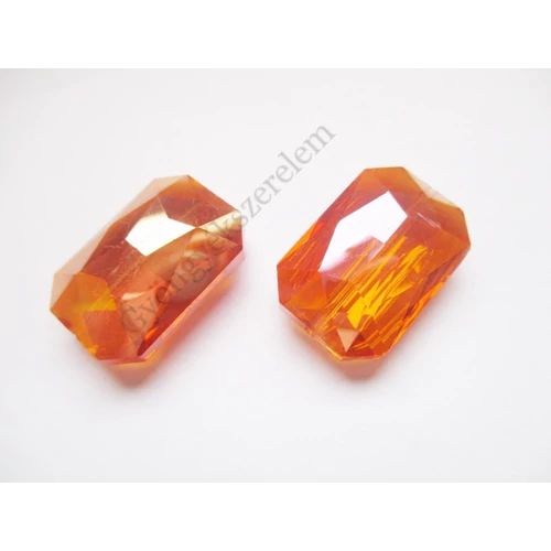 Narancs rózsaszín színjátszó csiszolt üveg gyöngy, szögletes, 26x18x9 mm