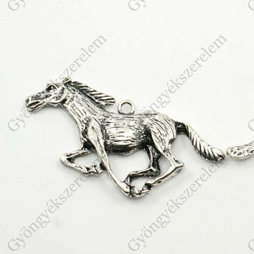 Ló, paci medál, antik ezüst színű, 51x32 mm
