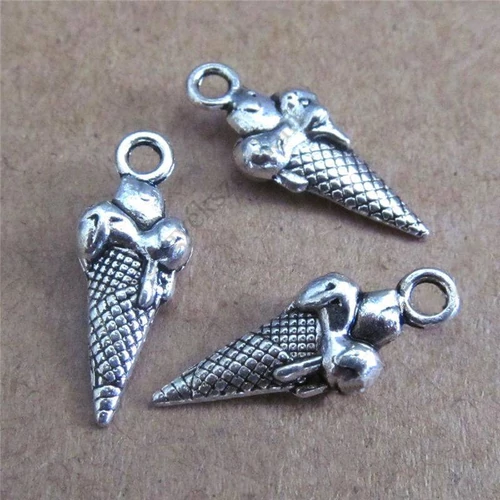 Fagyi fityegő, medál, antik ezüst színű, 18x7 mm