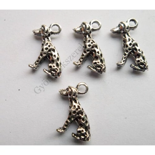 Kutya, kutyus, dalmata fityegő, medál, antik ezüst színű, 13x16x4 mm