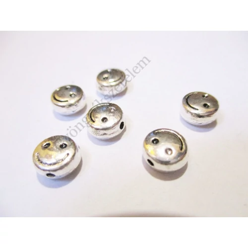 Mosolygós, kerek, lapos köztes, antik ezüst színű, 6x3 mm