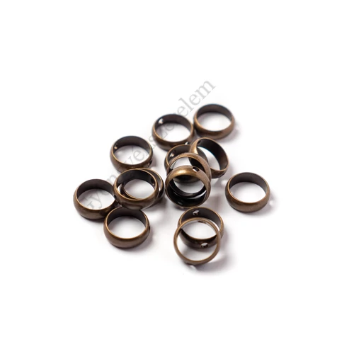 Kerek köztes, gyöngykeret, antik bronz színű, 8 mm