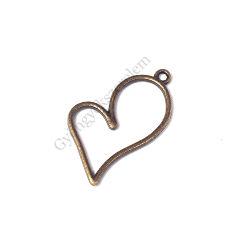 Szív fityegő, medál, antik bronz színű, 29x19 mm