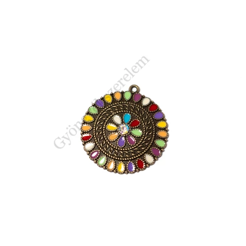 Színes, festett kerek medál, antik bronz színű, 30x28 mm