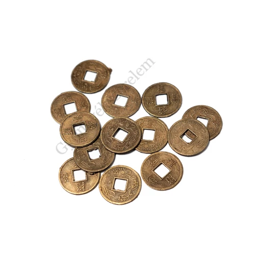 Kínai feng shui szerencse pénz, fityegő, medál, antik bronz színű, 14 mm