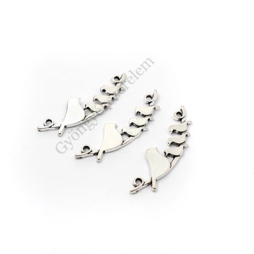 Madár, ág összekötő, medál, antik ezüst színű, 40x13 mm