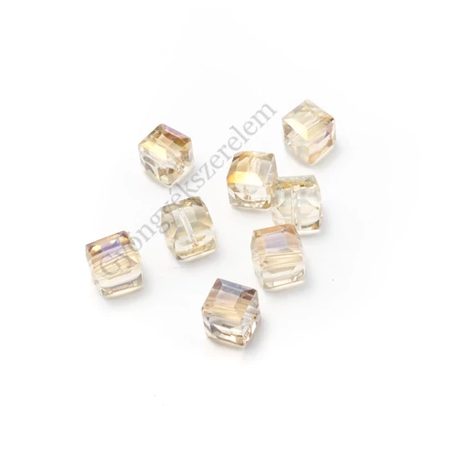 Sárga színjátszó kocka üveg gyöngy, 10x10x10 mm