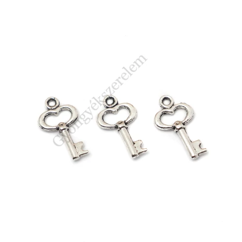 Pici kulcs fityegő, medál, antik ezüst színű, 15x9 mm