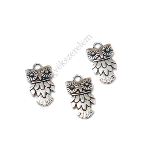 Bagoly fityegő, medál, antik ezüst színű, 20x12 mm