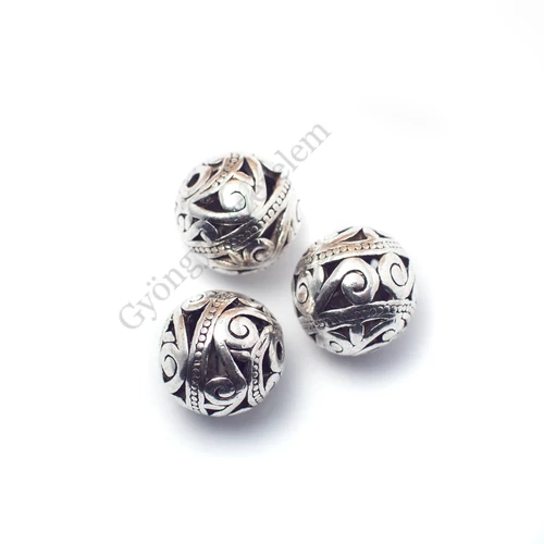 Áttört gömb köztes, antik ezüst színű, 14 mm