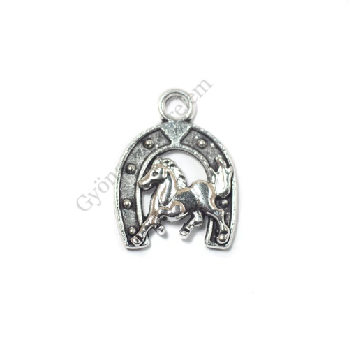 Ló, patkó, paci fityegő, medál, antik ezüst színű, 23x18 mm
