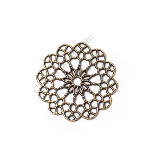 Áttört virág medál, antik bronz színű, 38 mm
