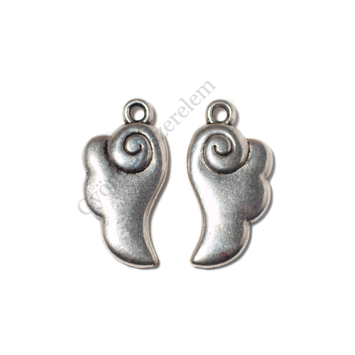 Angyal szárny fityegő, medál, antik ezüst színű, 20x10 mm