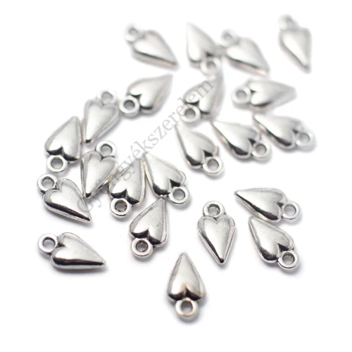 Szív fityegő, medál, antik ezüst, 13x7 mm