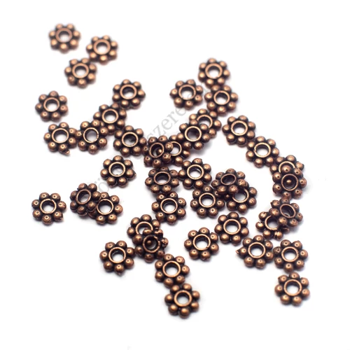 Kis virág köztes, vörösréz színű, 4 mm, 50 db/cs