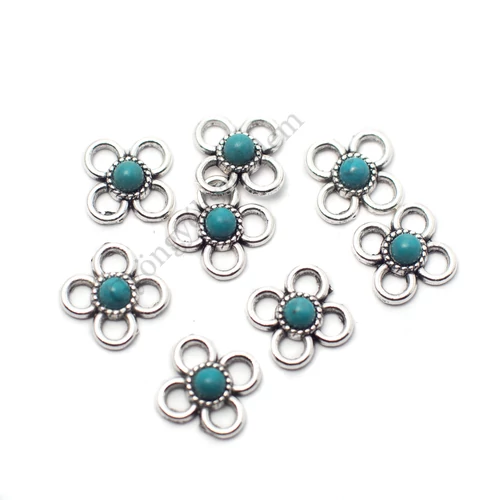 Összekötő imitált türkiz kabosonnal, antik ezüst színű, 10x10 mm