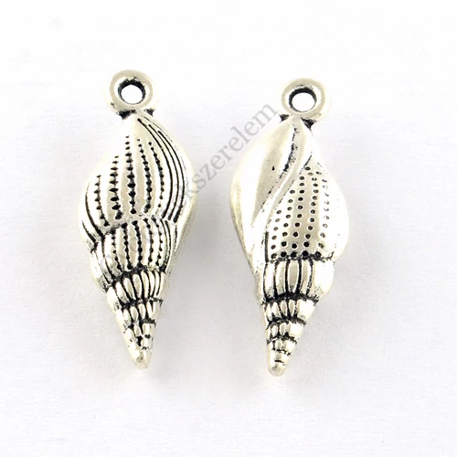 Tengeri csiga fityegő, medál, antik ezüst színű, 24x8 mm
