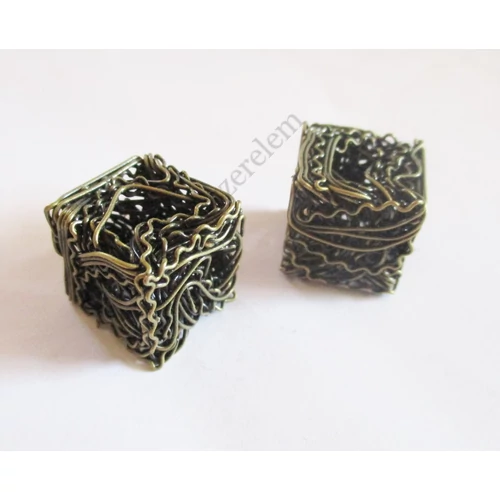 Drót kocka köztes, antik bronz színű, 15x15x15 mm