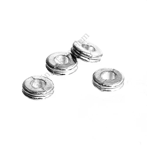 Gyűrű köztes, ezüst színű, 6 mm, 25 db/cs