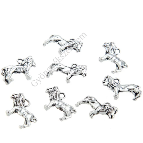 Oroszlán fityegő, medál, antik ezüst színű, 20x14x4 mm