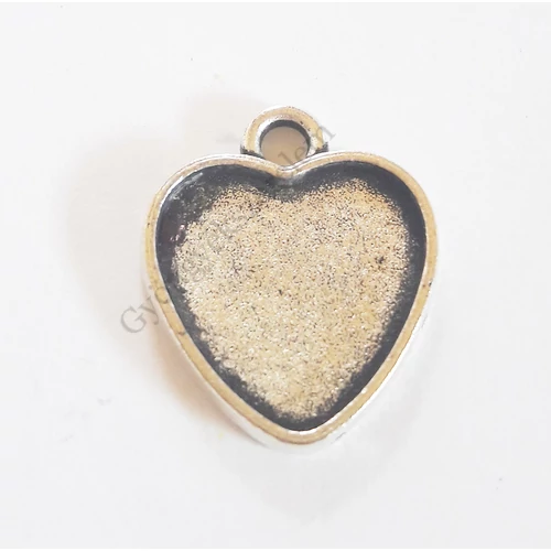 Szív medálalap, antik ezüst színű, 21x18 mm, 16x16 mm-es lencséhez
