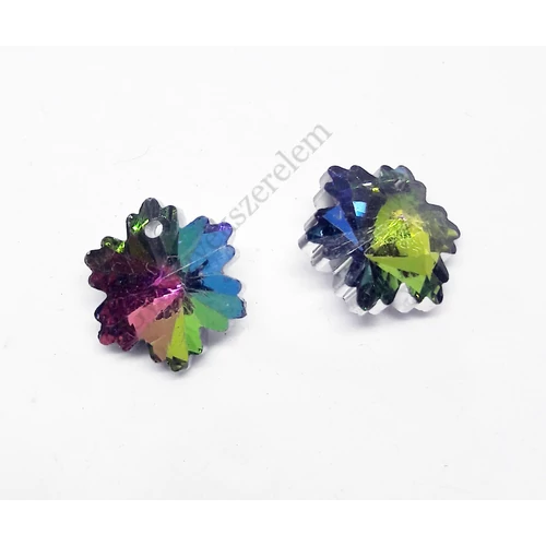 Színjátszó hópehely, hópihe, jégvirág, virág üveg medál, 13x8 mm