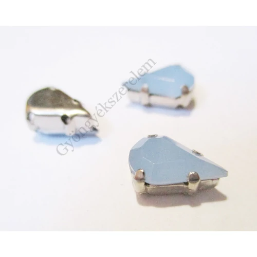 Csepp távtartó, köztes, opál égkék színű kővel, antik ezüst színű, 9x6 mm