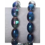 Kép 2/2 - Kék lila színjátszó ovális üveg gyöngy, 15x10 mm